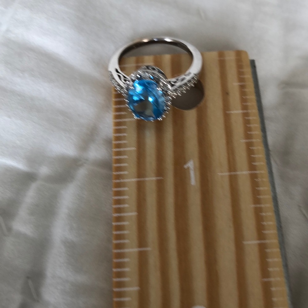 Swarovski Crystal and light sapphire ring 5.5 - Picture 8 of 8
